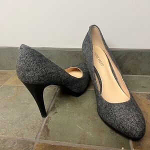 Nine West herringbone heels size 8.5